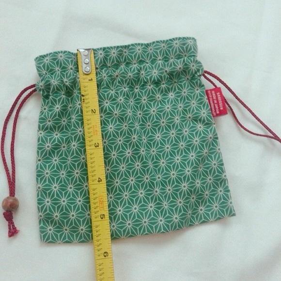 Mini mirror & drawstring pouch - Picture 4 of 8